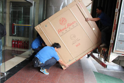沂南钢琴贵重工艺品无忧运
